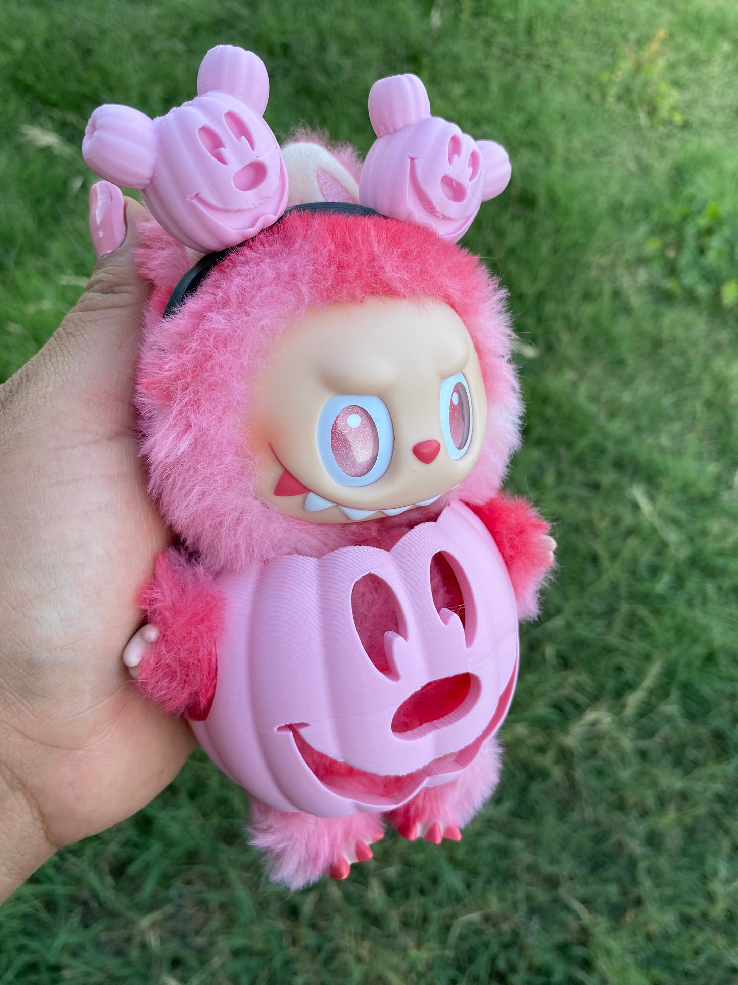 Winky set in light pink (Mickey pumpkin ears and body pumpkin)