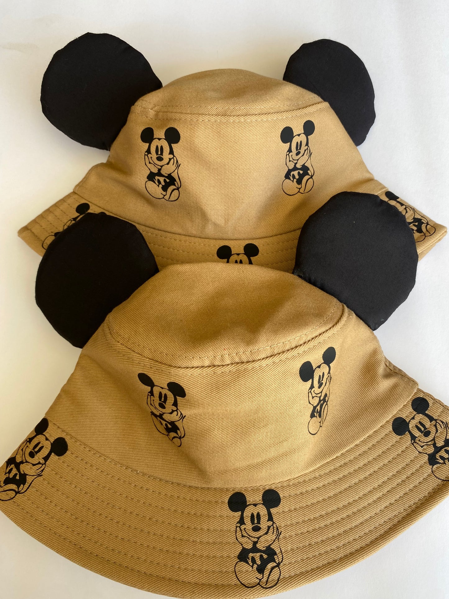 Mickey Mickey Mickey bucket hat ( kid ages 3-7 years old )
