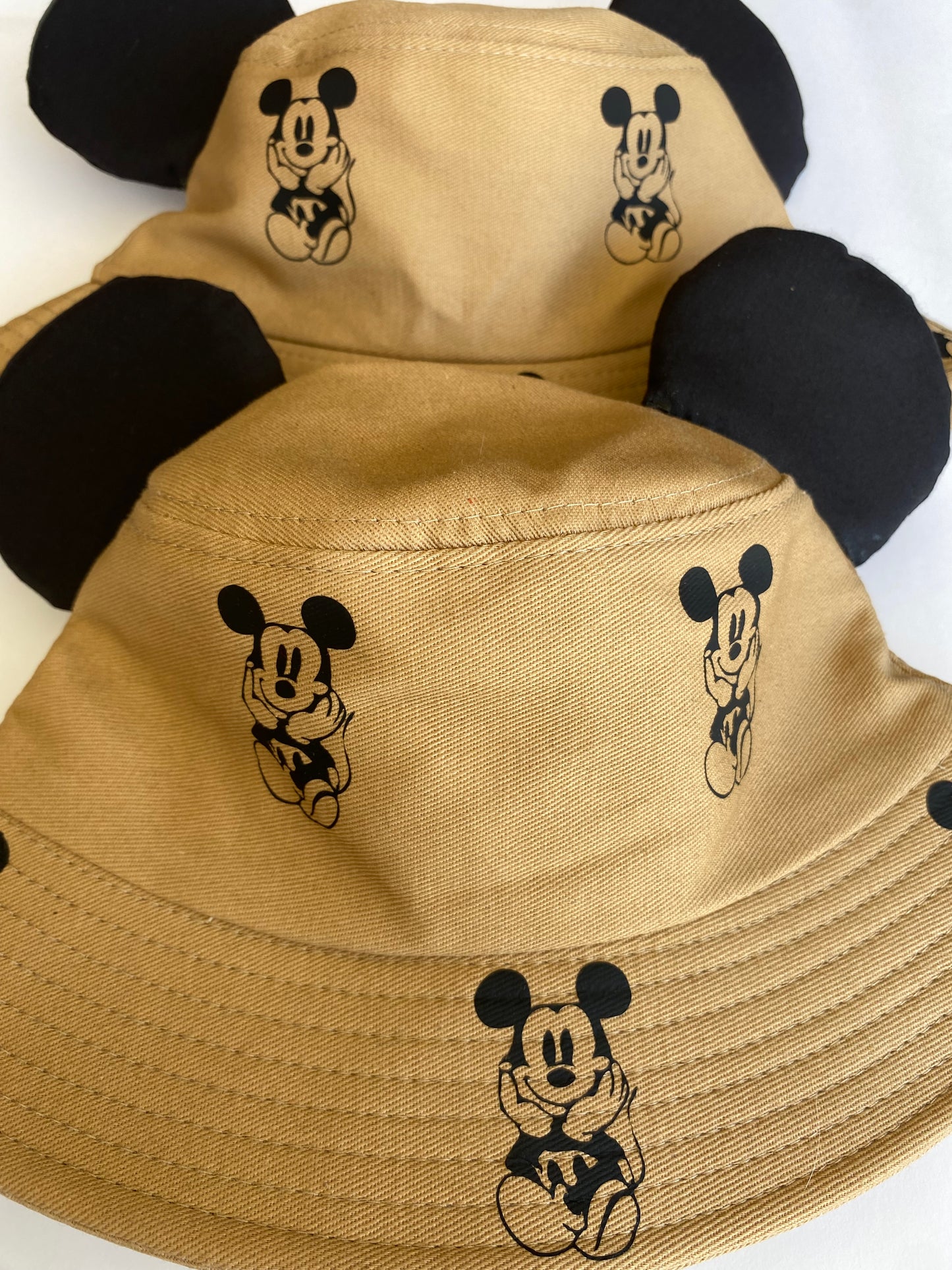 Mickey Mickey Mickey bucket hat ( kid ages 3-7 years old )