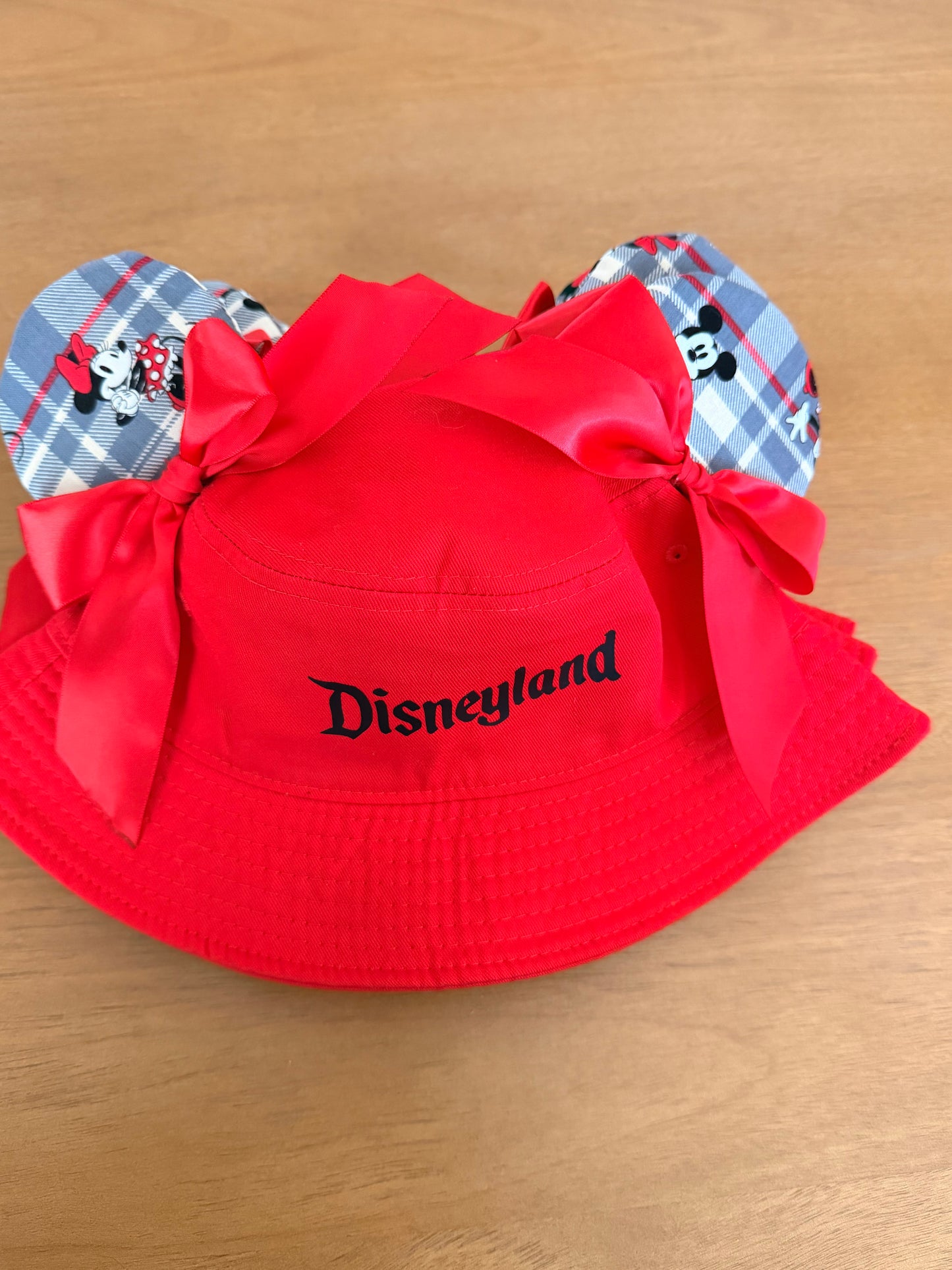 Mickey and Minnie Bow Adult bucket hat
