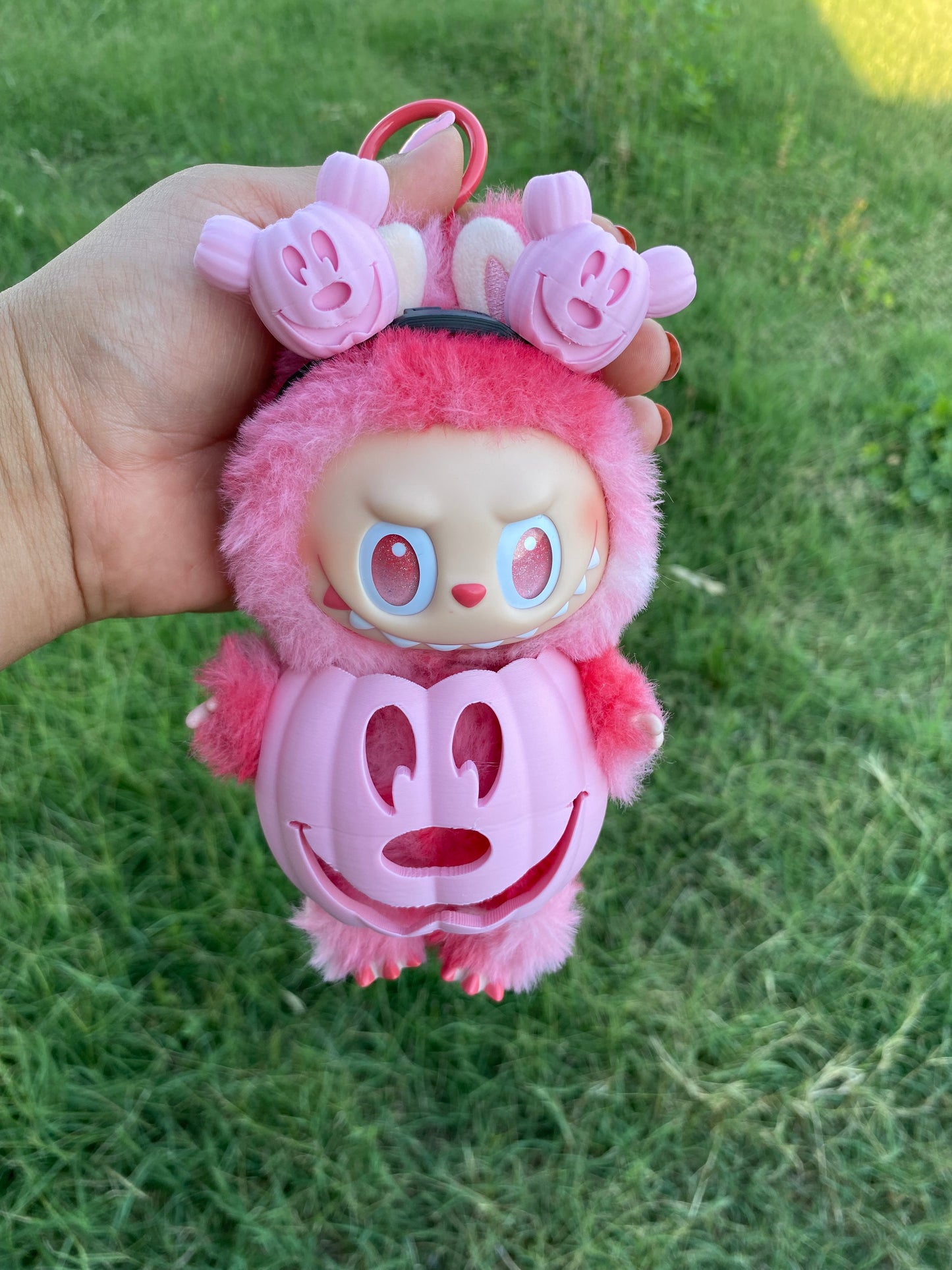 Winky set in light pink  (Mickey pumpkin ears and body pumpkin)